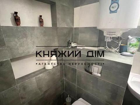 квартира за адресою В'ячеслава Чорновола вул., 30