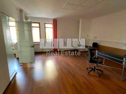 комерційна за адресою Крутий узвіз, 7