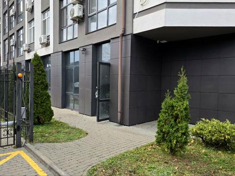 комерційна за адресою Райдужна вул., 58