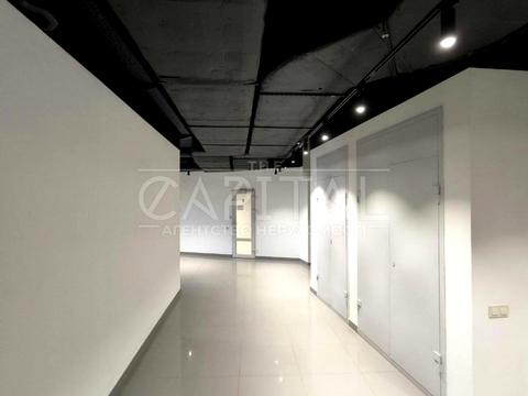 комерційна за адресою Євгена Коновальця вул. (Щорса), 36