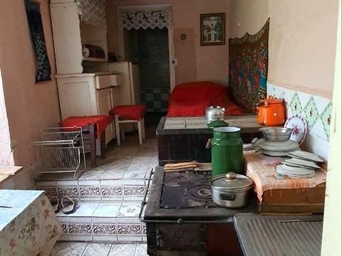 будинок за адресою Центральна