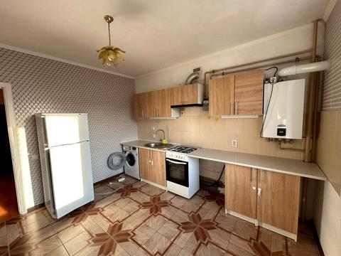 квартира за адресою Зарічанська вул., 11