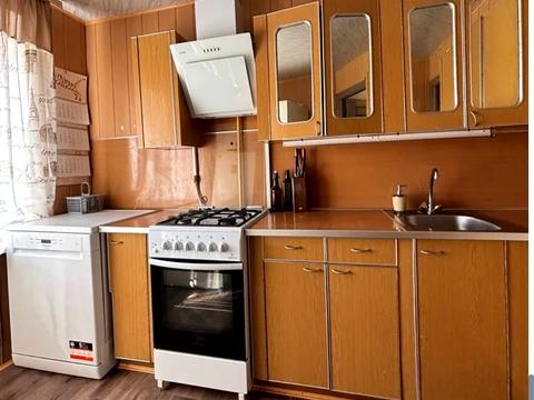 квартира за адресою Універсальна вул., 27