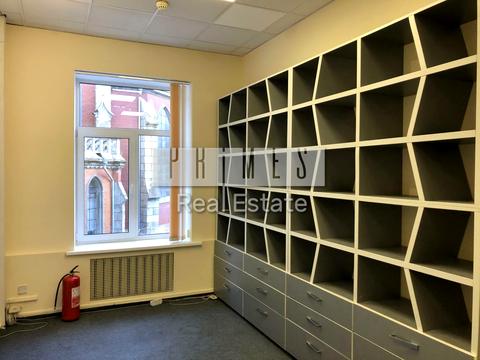 комерційна за адресою Велика Васильківська вул. (Червоноармійська), 77