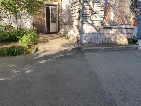 комерційна за адресою Андрея Шептицького вул., 37