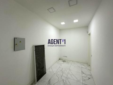 комерційна за адресою Валерія Лобановського вул., 19