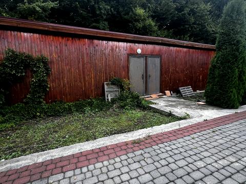 комерційна за адресою Антонова, 9