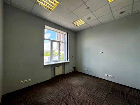 комерційна за адресою Миколи Пимоненка вул., 13