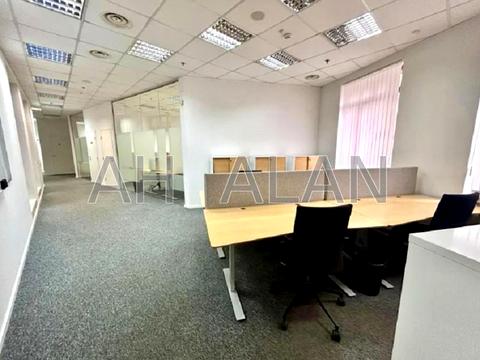 комерційна за адресою Михайлівська вул., 7