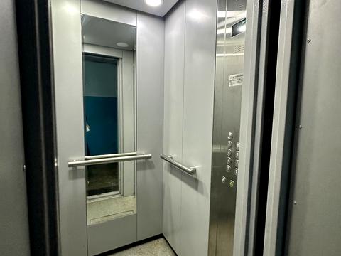 квартира за адресою Андрія Малишка вул., 19