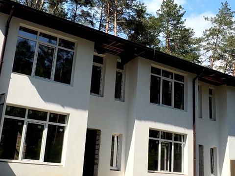 будинок за адресою Лугова