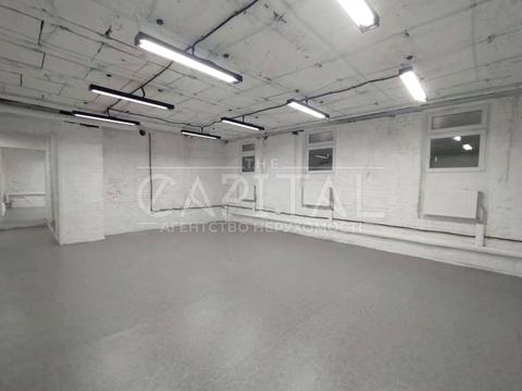 комерційна за адресою Івана Франка вул., 12