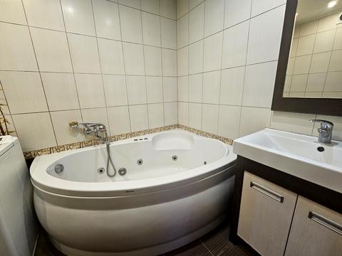квартира за адресою Надпільна вул., 241