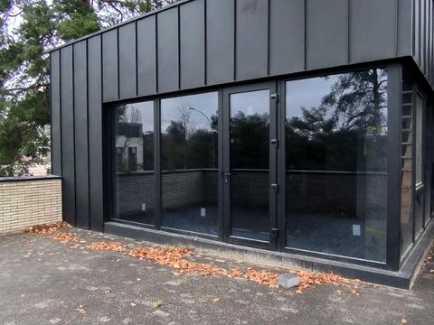 комерційна за адресою Університетська вул., 1-Ш