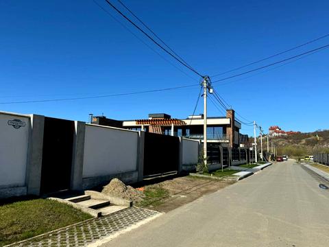 будинок за адресою Героїв УПА вул., 44