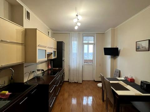 квартира за адресою Левітана вул., 3