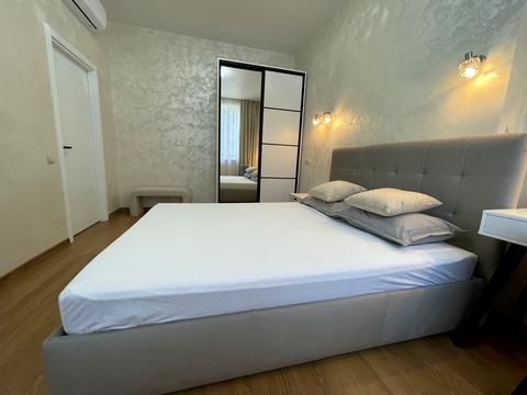 квартира за адресою Андрія Верхогляда вул. (Михайла Драгомирова), 14-А