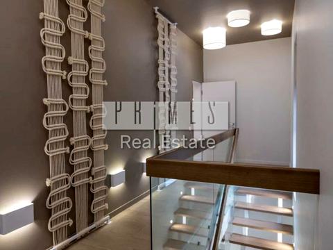 будинок за адресою Набережна вул.