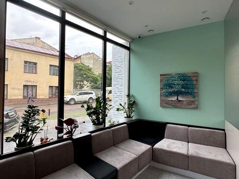 комерційна за адресою Львів, Вернигори вул., 8