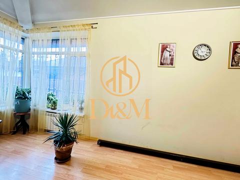 будинок за адресою Академіка Булаховського вул.