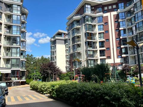 комерційна за адресою Прорізна вул., 7
