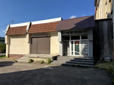 комерційна за адресою Гетьмана Мазепи вул., 11