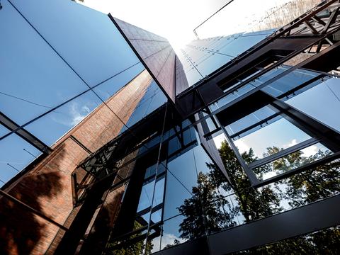 комерційна за адресою Саксаганського вул., 53/8