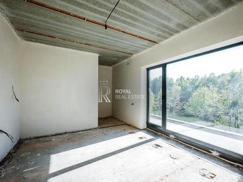 дом по адресу шкільна, 6