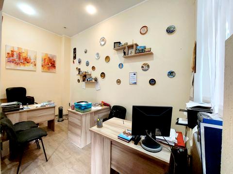 комерційна за адресою Гетьмана Петра Дорошенка вул. (Жовтнева), 1