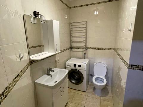 квартира за адресою Дмитра Луценка вул. (Крейсера "Аврора"), 9