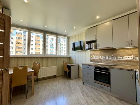 квартира за адресою Сергія Данченка вул., 28-А