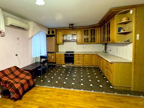 квартира за адресою Радистів вул., 2