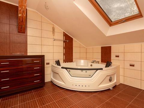 квартира за адресою Ольги Кобилянської вул., 38