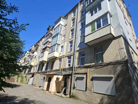 квартира за адресою Акадeмічна вул., 10