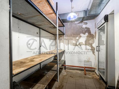 комерційна за адресою Саксаганського вул., 55