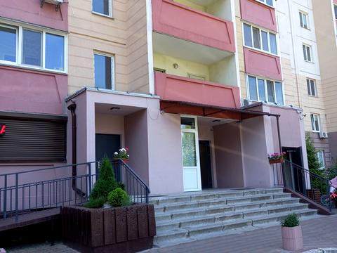 комерційна за адресою Урлівська вул., 21