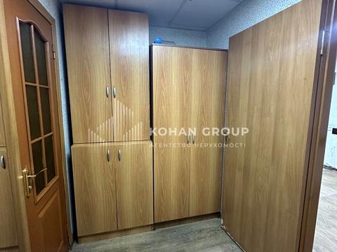 коммерческая по адресу Каменецкая ул., 84