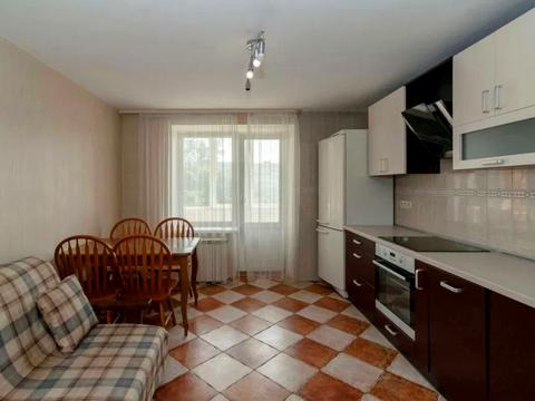 квартира за адресою Братиславська вул., 7-А