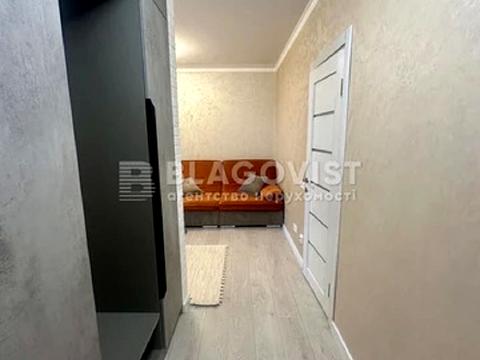 квартира за адресою Воскресенська вул., 18-Б