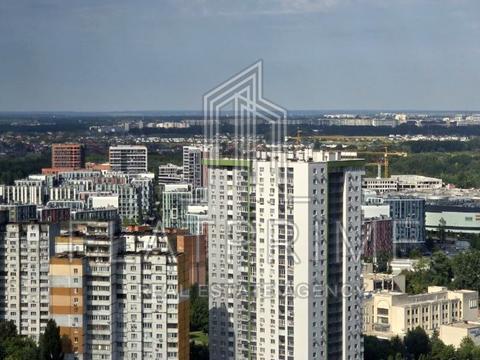 квартира за адресою Академіка Заболотного вул., 1