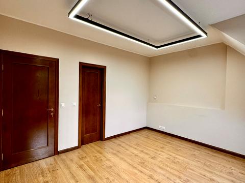 будинок за адресою Крутогірна вул., 52