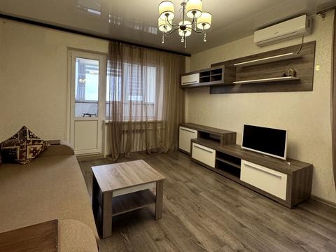 квартира за адресою Зарічанська вул., 32