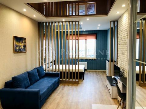 квартира по адресу Кирилло-Мефодиевская ул.