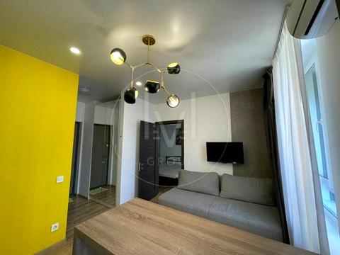 квартира за адресою Київ, Салютна вул., 2