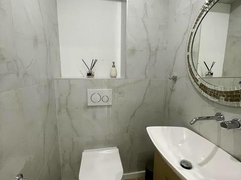 квартира за адресою Регенераторна вул., 4к2