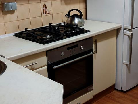 квартира за адресою Каштанова вул., 8