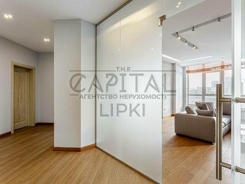 квартира за адресою Андрія Верхогляда вул. (Михайла Драгомирова), 5