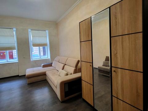 квартира за адресою Якова Головацького вул., 12