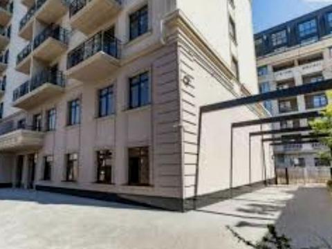 комерційна за адресою Єврейська вул., 1
