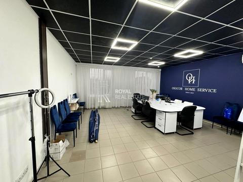 комерційна за адресою 53-тя А Садова вул., 1